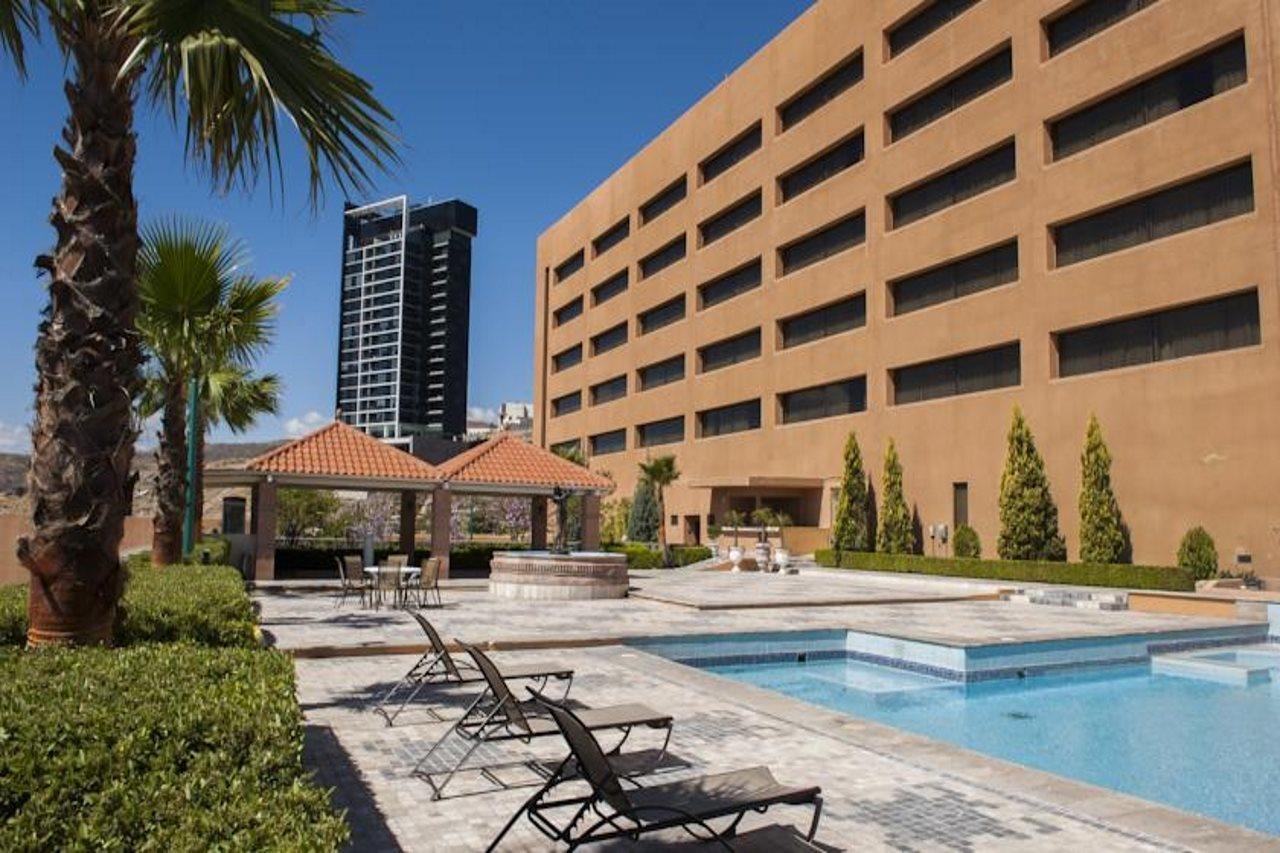 Sheraton Chihuahua Soberano Exterior photo